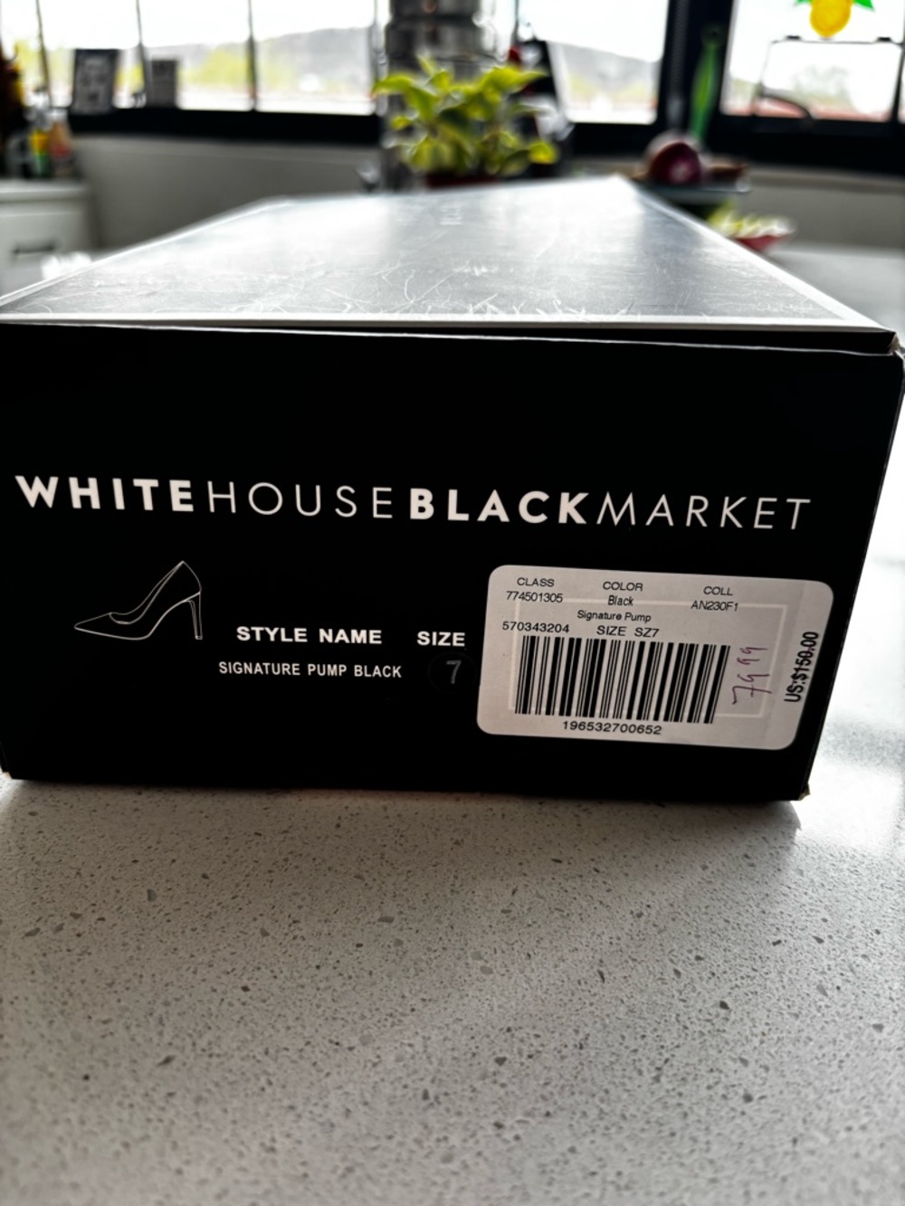 White House Black Market Black Signature Pump Box